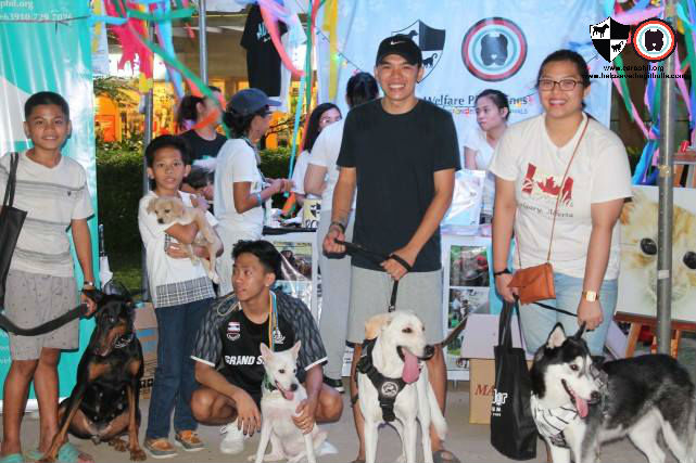 CARA Welfare Philippines booth visitors at Pet Summit 2018